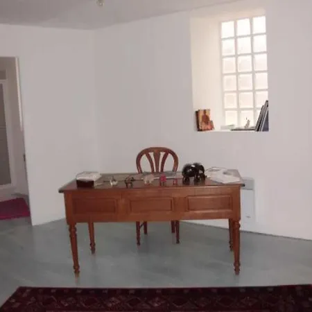 Chambres D'hotes Les Tartines Bavardes Frühstückspension *