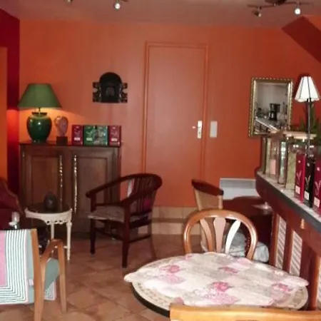 Chambres D'hotes Les Tartines Bavardes * Pontorson