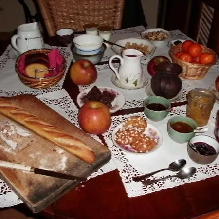 Chambres D'hotes Les Tartines Bavardes Frühstückspension