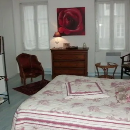 Chambres D'hotes Les Tartines Bavardes Frühstückspension
