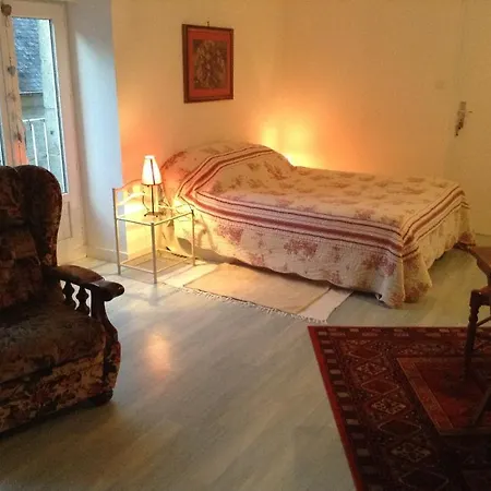 Chambres D'hotes Les Tartines Bavardes * Pontorson